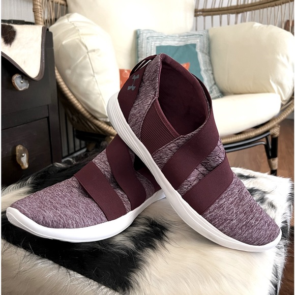 Women’s Under Armour shoes, sz 10 - Picture 1 of 7